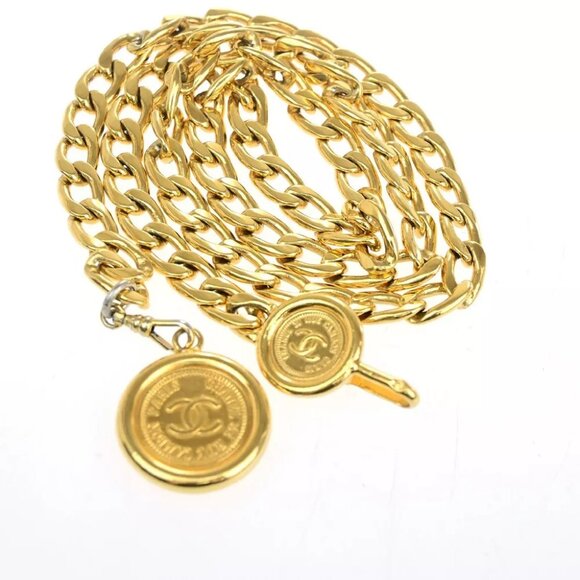 AUTHENTICITY GUARANTEED CHANEL CC Logo Medallion Charm Chain Belt Gold - Picture 2 of 7